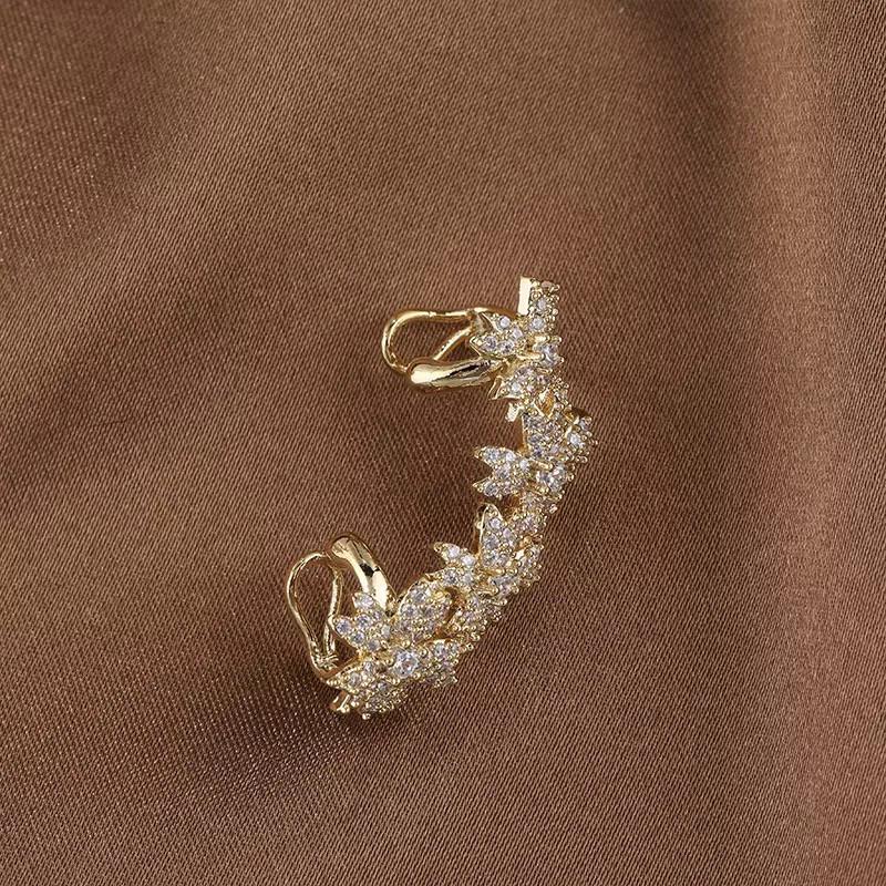 14k Gold-Plated Zircon Flower Earrings: Elegant, Simple, and Fashionable Design.