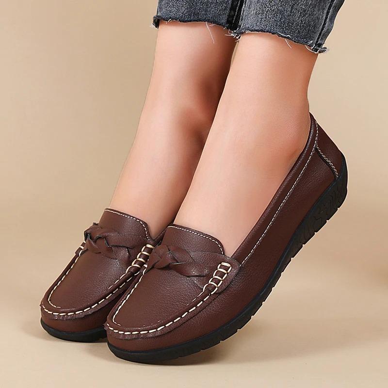 Women Flats Wedge Leather Fashion Comfortable Shoes Women Slip On Nurse Shoes Moccasins Outdoor Plus Size Tenis Feminino