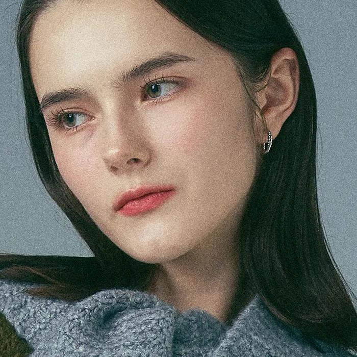 Shine Twist Hunger Ring Earrings