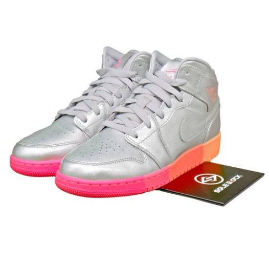 

Air Jordan 1 Mid GS Металлик Серебристый Розовый Малиновый 555112-006 EU 38.5 серебряный