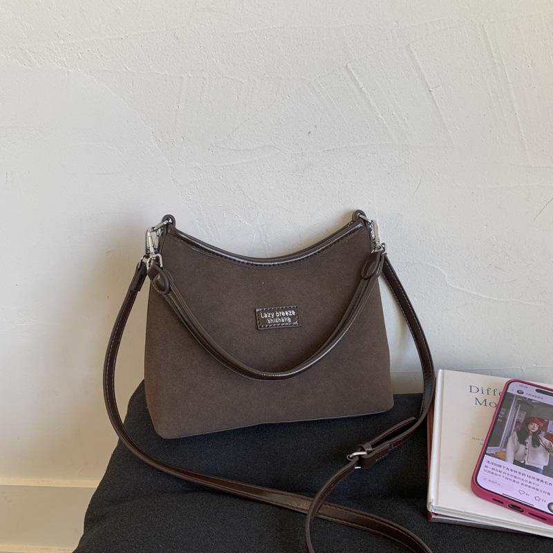 Frosted retro bag women's large capacity 2025 new autumn and winter casual messenger bag niche shoulder underarm bucket bag