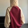 Herbst- und Wintermode: Retro-Stil Patchwork, kontrastierendes, locker sitzendes Kapuzensweatshirt