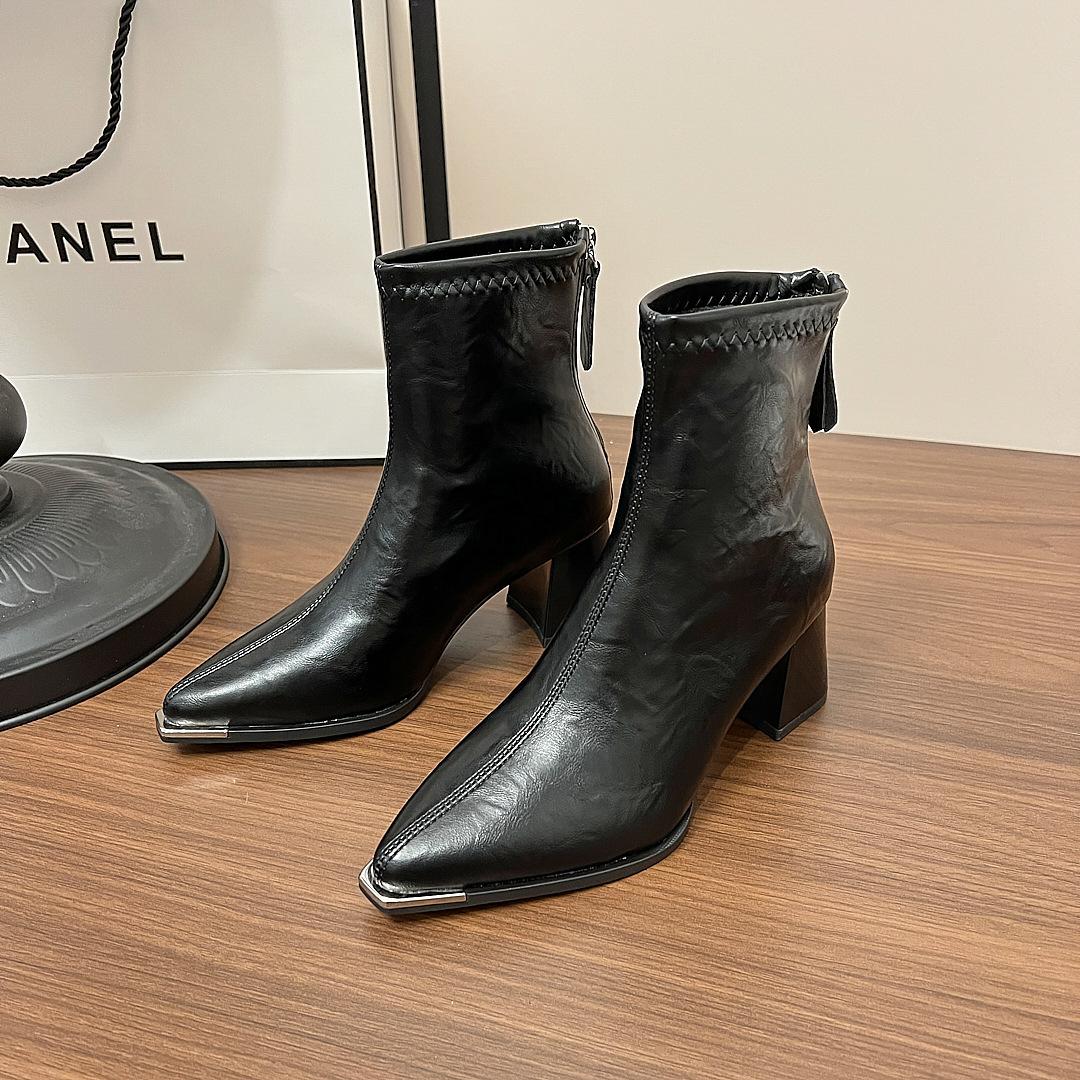

Metal pointed thick heel high-end short boots women s 2025 new French high heel and ankle boots fashion boots women s boots 42 чёрный
