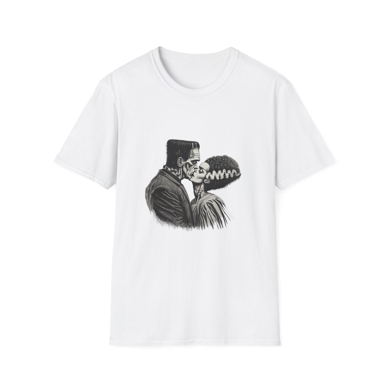 Frankenstein and Bride Kissing T-Shirt, Halloween Shirt, Unisex Tee, Cute S разноцветный