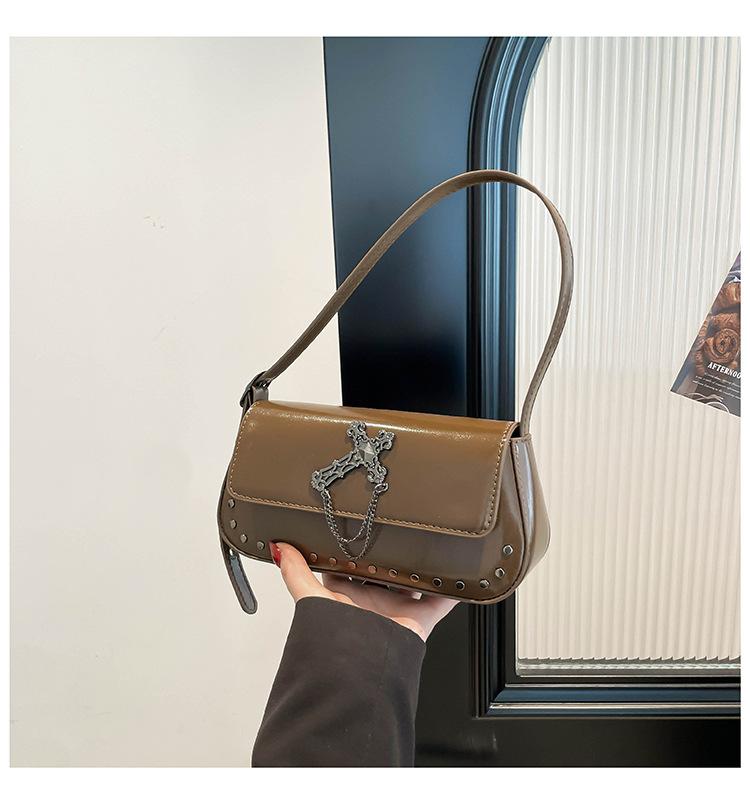 Bag women's bag new personalized cross skull decorative chain rivet shoulder mobile phone bag