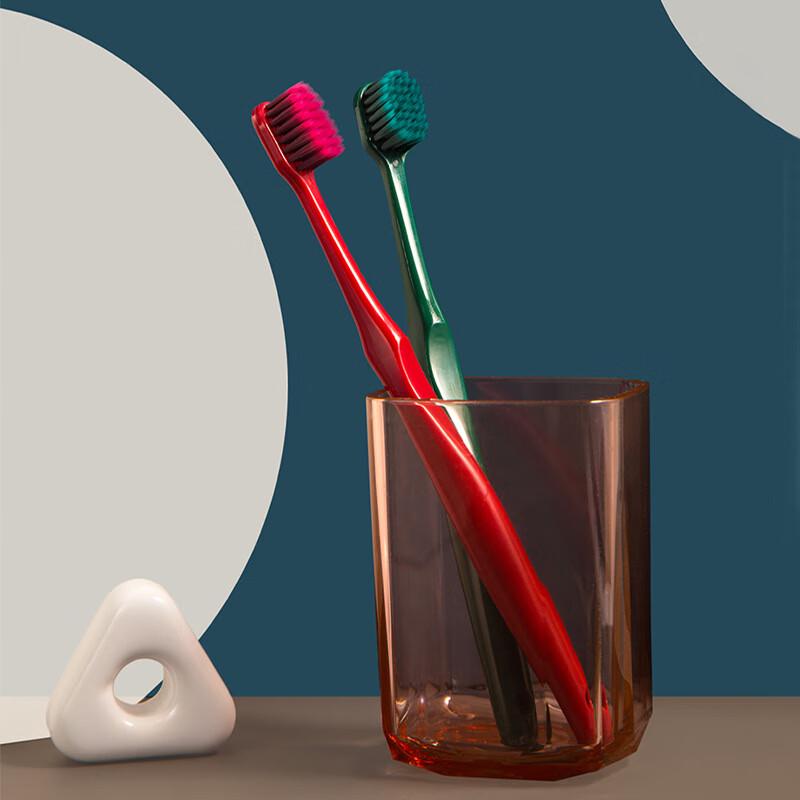 

Little Niu Adventure Volcano Carbon Soft Toothbrush