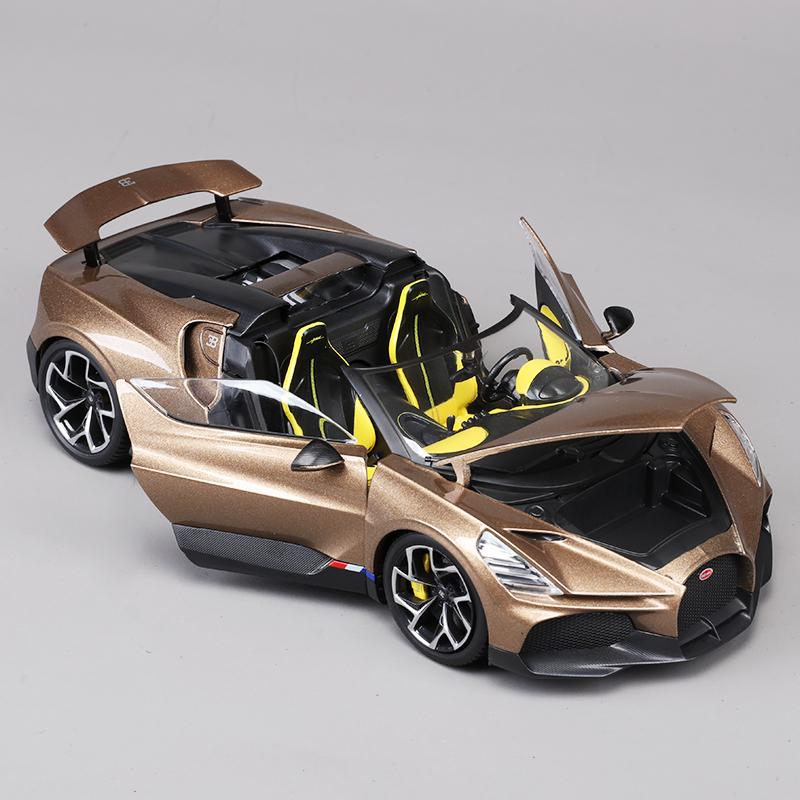 New In Stock Bburago 1:18 Bugatti W16 Mistral Gold Version Alloy Miniature Bugatti Supercar Mistral Diecast Model Custom Toys