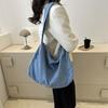 Large capacity niche bag women's leisure commuter messenger bag summer new fashion simple tote bag women's bag