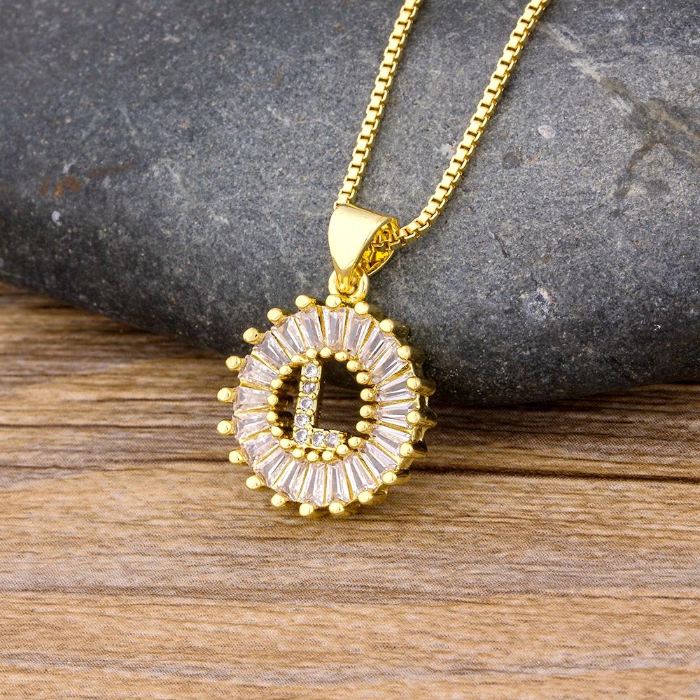 A piece of A-Z letters elegant and beautiful pendant necklace suitable for women men's initials fashionable versatile jewelry accessories