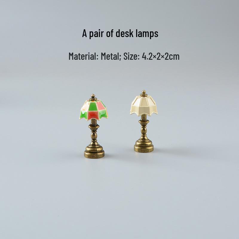 Retro Miniature Desk Lamp Ornament for Dollhouse Scenes