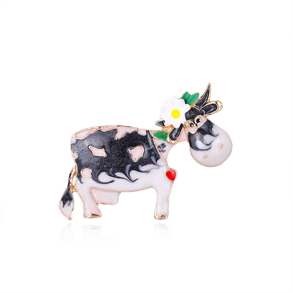 Cartoon Calf Brooch Creative Alloy Drip Cute Animal Pin Clothing Brooch Pin