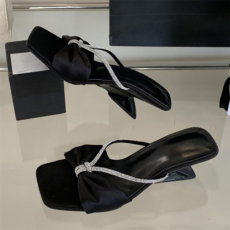 

Eilyken Новый Дизайн Кристальный Бант-бабочка Туфли на Высоком Каблуке Женские Шлепанцы Летние Мелкие С Квадратным Носком Вечерние Платье Слайды Обувь 35 чёрный