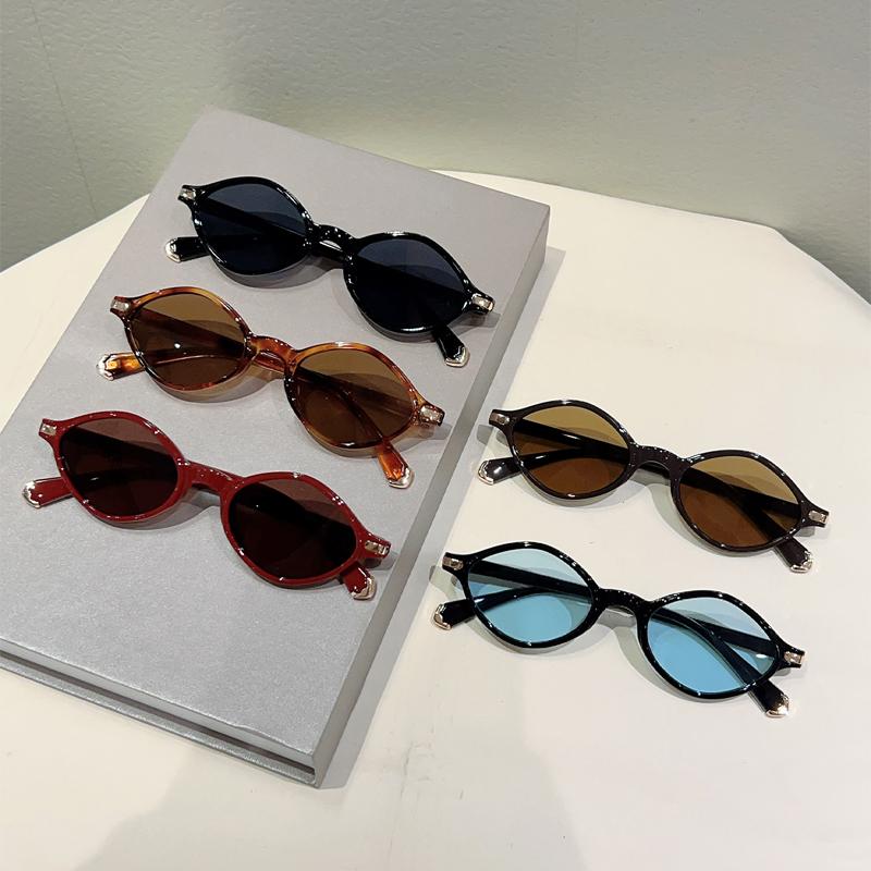 Cute Oval Sunglasses Women Fashion Simple Candy Color Rim Outdoor Shades New Trendy Brand Design Korean Style Sun Glasses