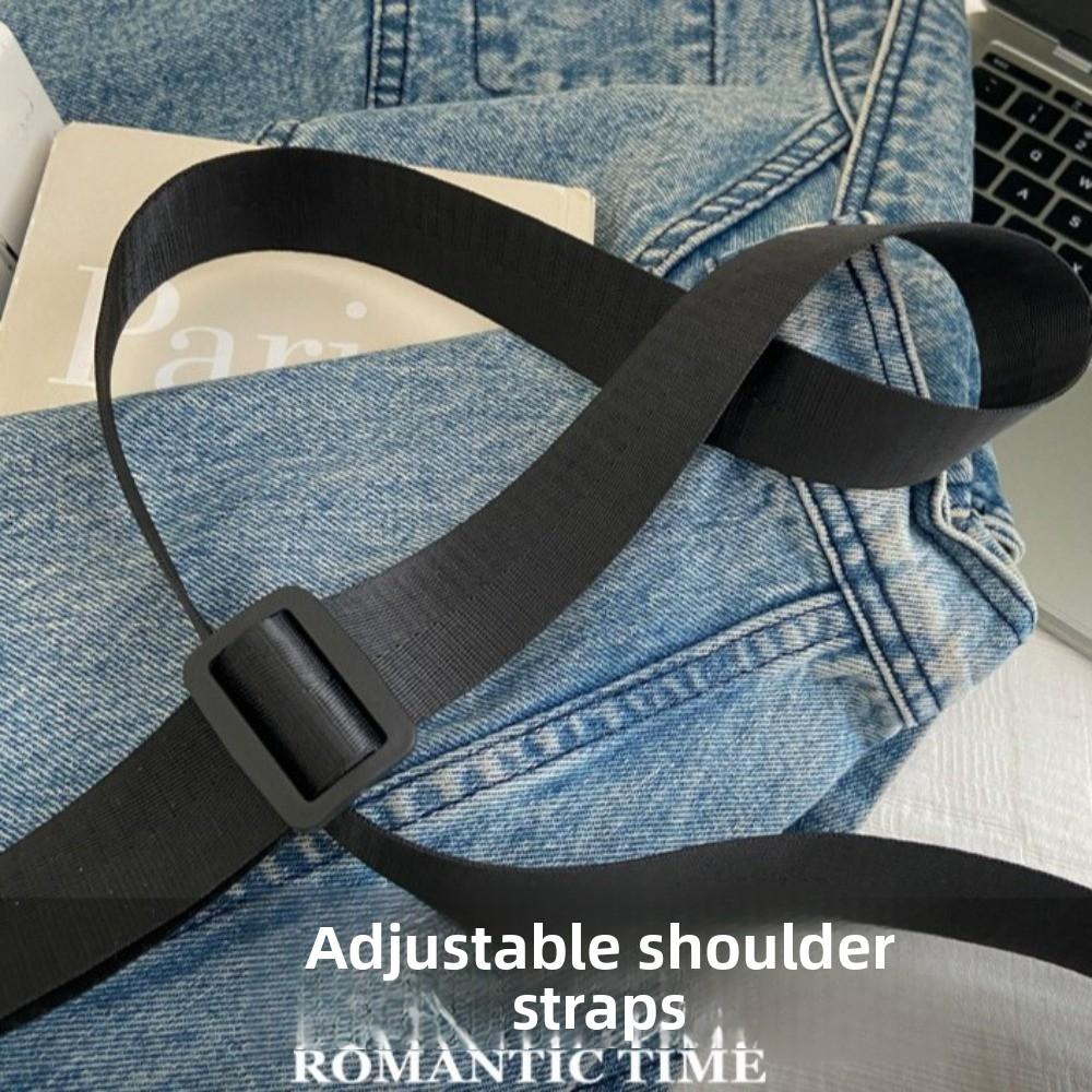 Large Capacity Women Shoulder Bag Korean Style Mailman Bag Casual Nylon Messenger Bag  Outdoor