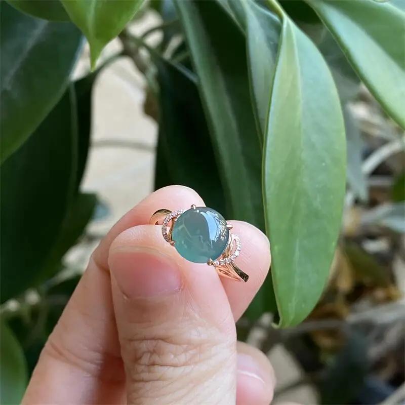 New In Inlaid Natural Ice Chalcedony Oval Flower Rings for Women Adjustable Opening Light Luxury Ethnic Style Jewelry Gift