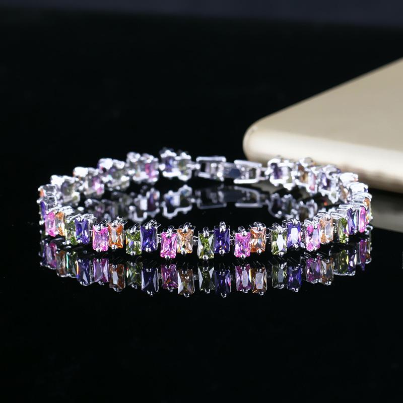 

Pera 9 Colors Fashion Ladies Option Big Square Green Zircon Connected Silver Plated Chain Link Bracelets for Christmas Gift B118