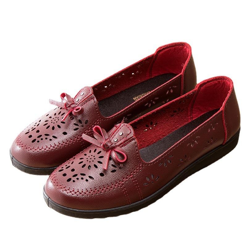 Soft-soled New Shoes Single Shoes Flat-soled Hollow Leather Shoes Medium and Old Women's Shoes Spring and Summer Women's Leather Sandals