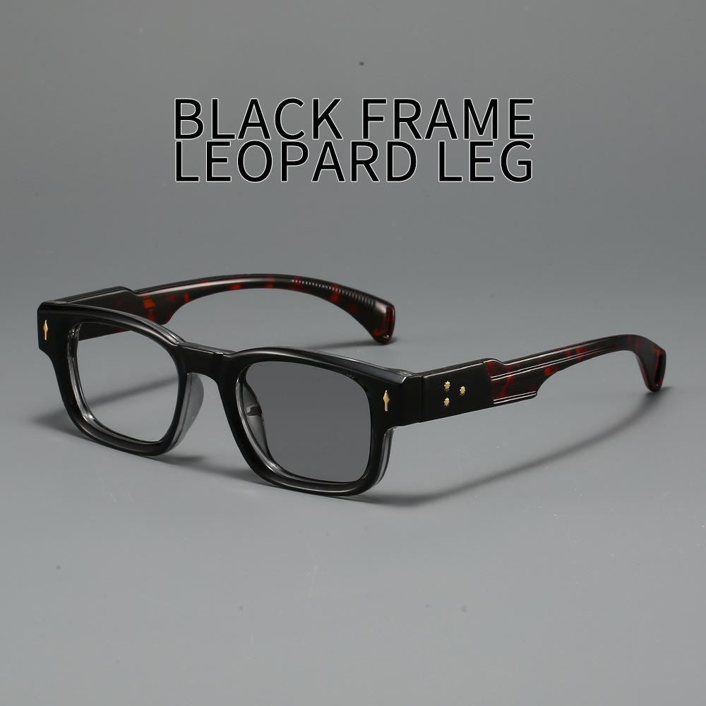 Men Women Classic Square Pochromic Reading Glasses Outdoor Color Changing Anti Blue Light  Far Sight Eyeglasses Diopter To4.0