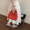 Weiche PU Hobo-Tasche für Damen Schlaffe Tote mit Henkel Kleine Umhängetasche für den täglichen Gebrauch