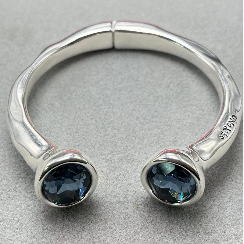 UNOde50 2024 Blue Gemstone Women s Bracelet: A Fashionable and Exquisite Bestseller in Spain.