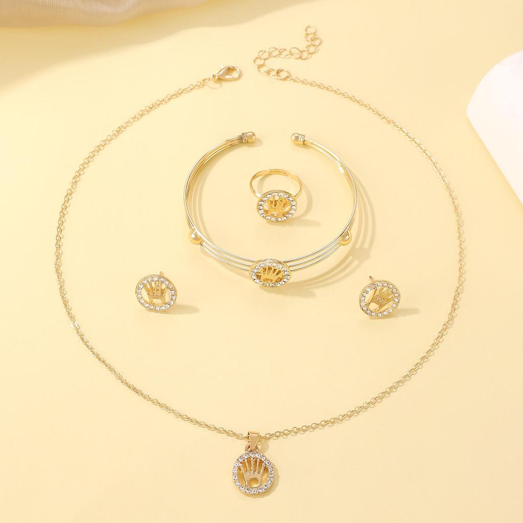 Set di Gioielli Statement Europei e Americani: Orecchini, Anello, Bracciale, Collana a Forma di Cuore, Farfalla e Fiore - Set da 4 Pezzi Moda Donna