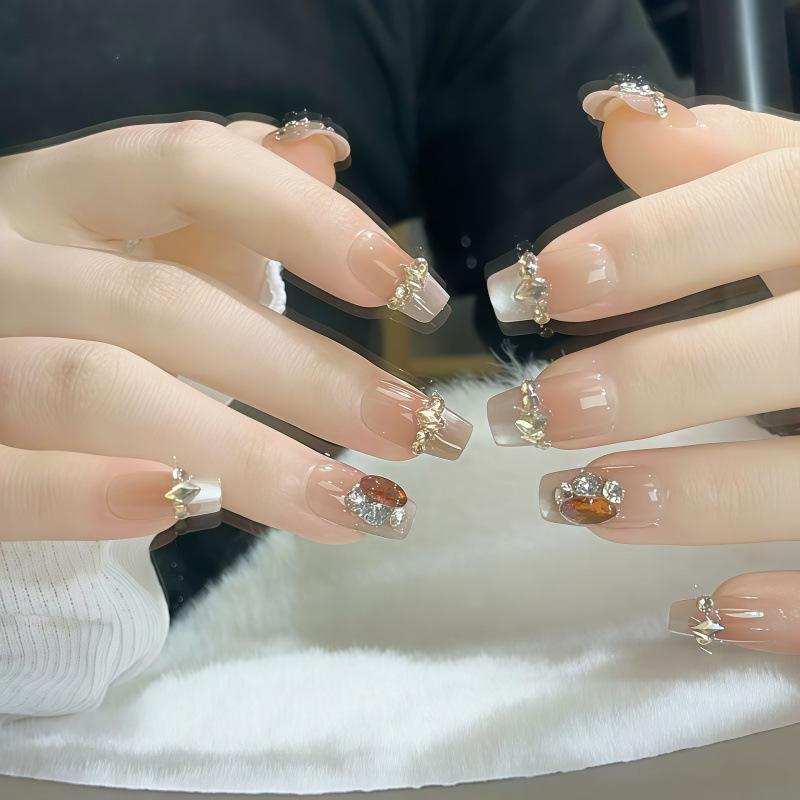 Queen of Spades: Brown Coffee Handmade Wearable Nails - Light Luxury, Winter Ins Style, Whitening & Removable