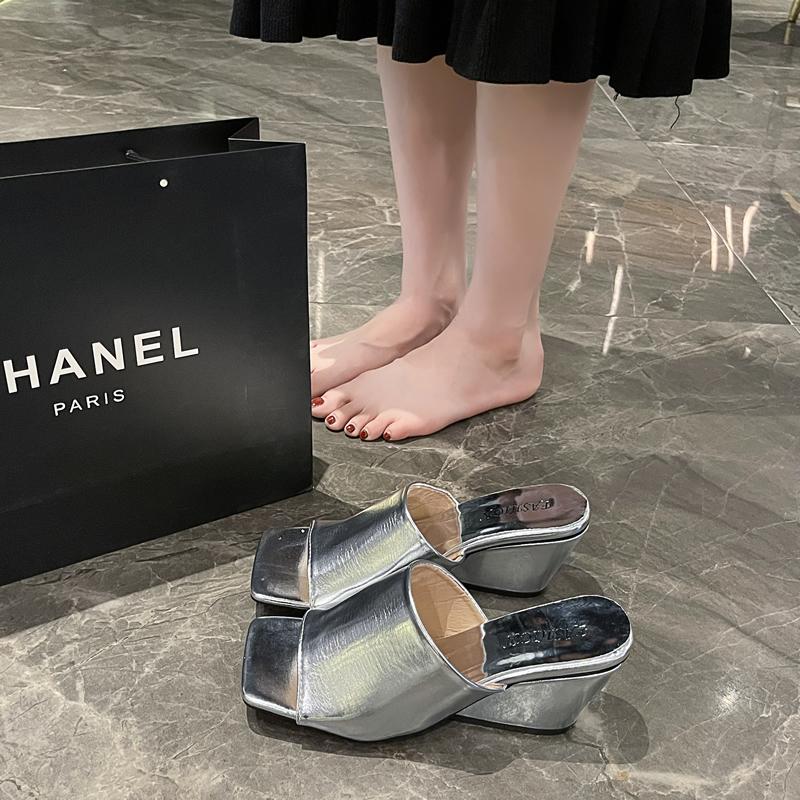 2024 Summer Silver Open Toe Women Slippers Fashion Elegant Slides Shoes Ladies New Arrival Outdoor Dress Wedges Heel Sandalias
