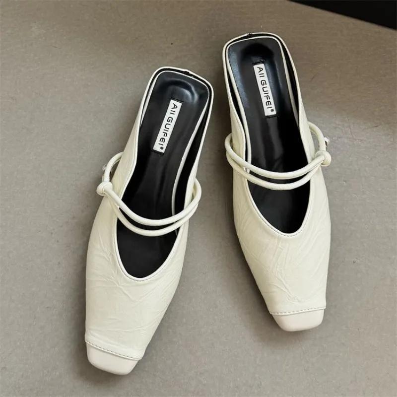 Fashion Women's Slippers and Ladies Sandals Low Heel Rubber Shoes New Collection On Promotion Korea Style Small Size Slides Eva Original
