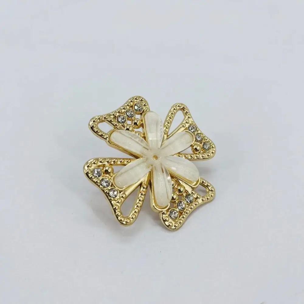 Exquisite Rhinestone Metal Buckle Clasp Craft DIY Woven Bag Purse Hat Decor Bag Pendant Decoration