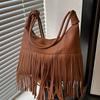 Сумка через плечо женская High-End Sense ретро модная сумка на плечо с бахромой трендовая нишевая сумка подмышкой