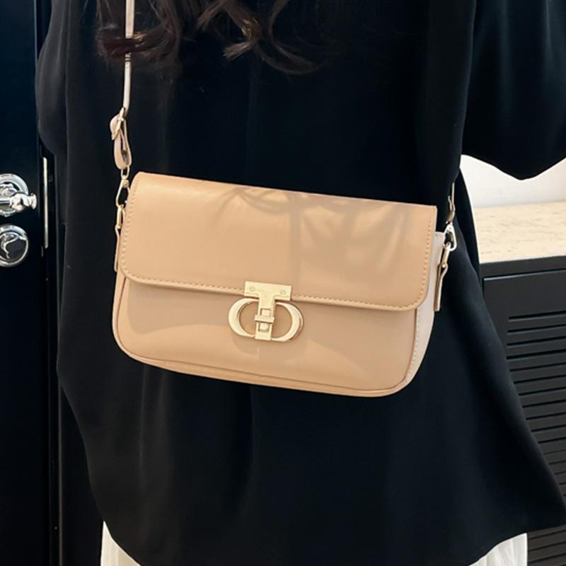 2025 einfarbige PU trendige personalisierte tägliche kleine Tasche einfache Damenhandtasche Umhängetasche Crossbody-Tasche Metallschnalle Damenhandtasche