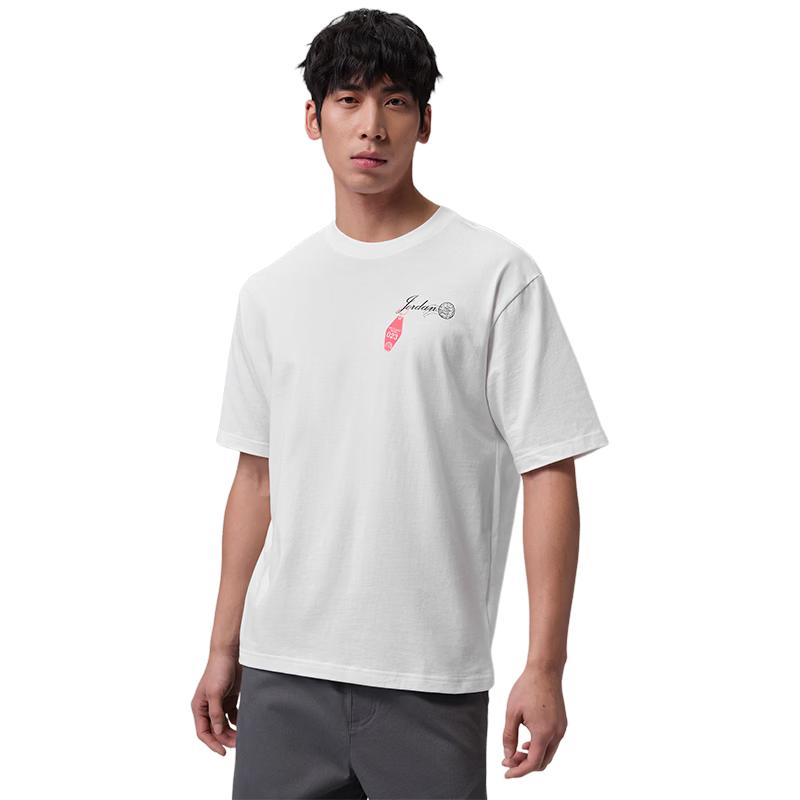 

Nike Men s Loose Fit Short-Sleeve T-Shirt IF3164-100 M