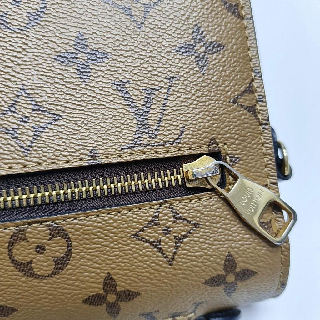 [Pre-Owned] Louis Vuitton Pochette Metis 'Brown Monogram Reverse Canvas' - Very Good #1PT78SI