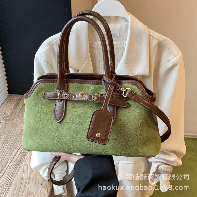 

Large capacity bag women s autumn and winter retro 2025 new casual messenger bag versatile portable work commuter shell bag зелёный