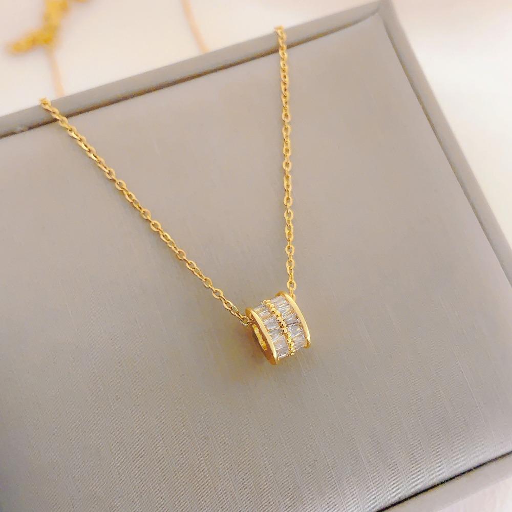 Necklace Women Do Not Fade Summer Small Cute Temperament Titanium Steel Necklace Versatile High-end Jewelry Simple Collarbone Chain