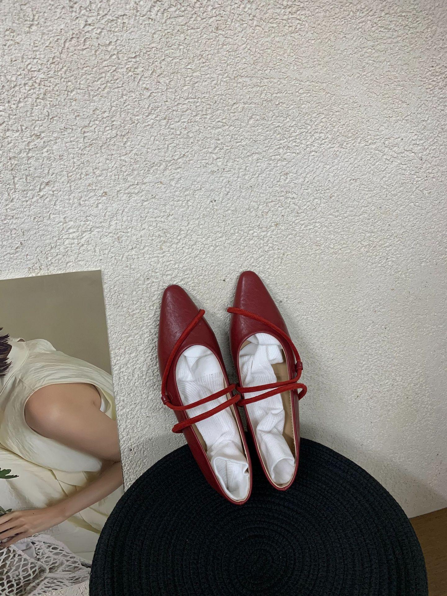 Women s Pointed Toe Flat Thin Straps Stylish Pumps - Fashionable Footwear 35 красный