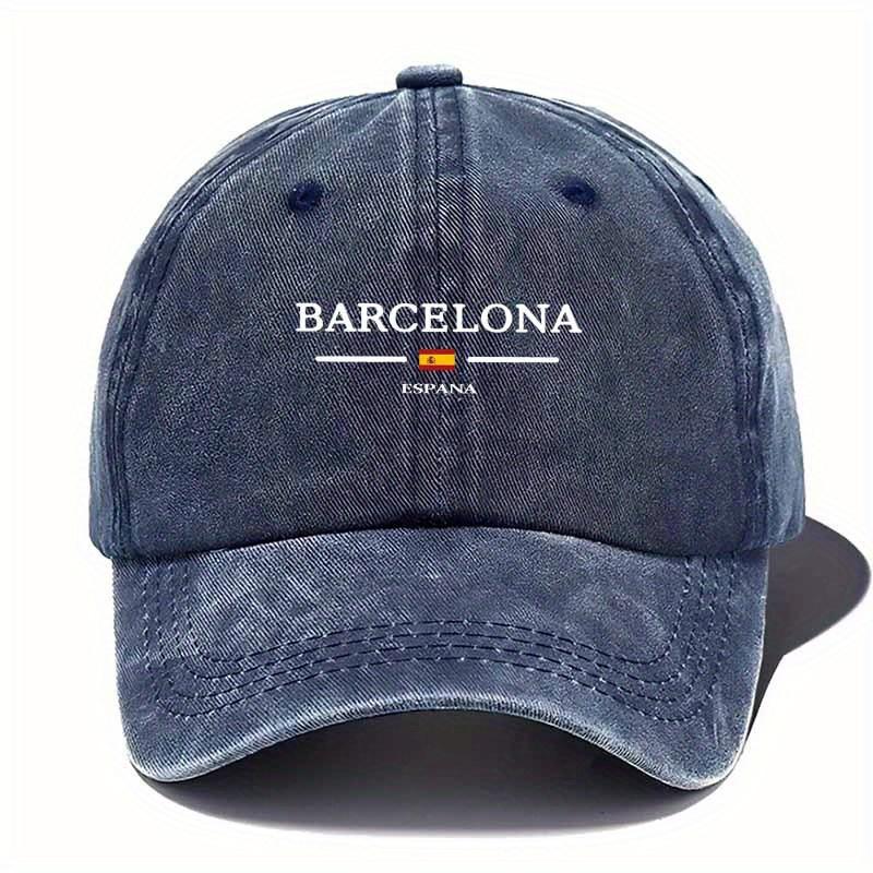 Berretto da baseball lavato vintage con una combinazione degli emblemi della città spagnola e di Barcellona, perfetto come souvenir di viaggio