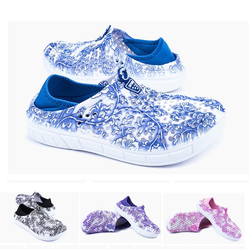 Lightweight Women's Summer Beach Sandals With Non-slip Massage Soles For Comfort