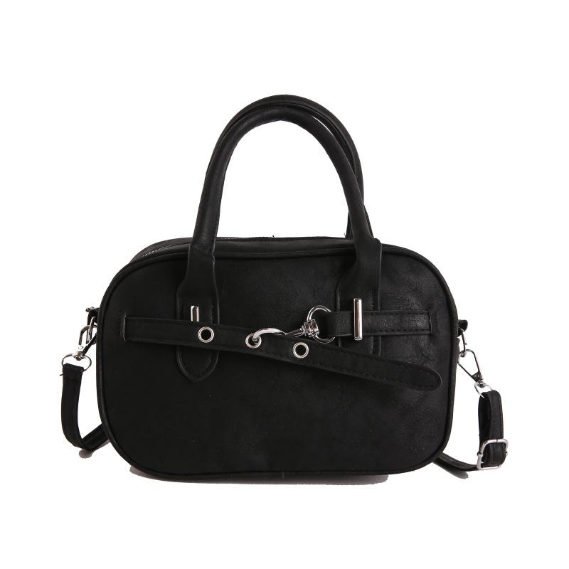 Retro commuter small square bag women s new texture Korean version ins casual daily spring portable shoulder messenger bag