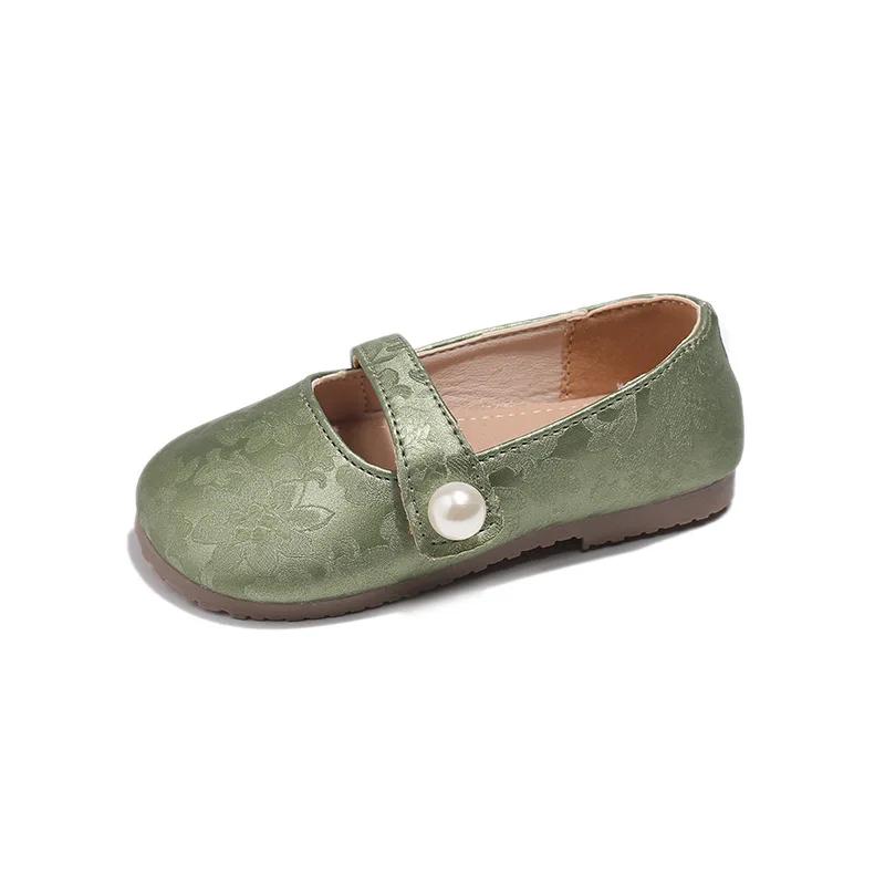 

New Girls Embossed Flower Small Leather Shoes Little Kids Baby Princess Shoes Autumn Models Beige Green Silver Girl Shoes H07295 23 зелений