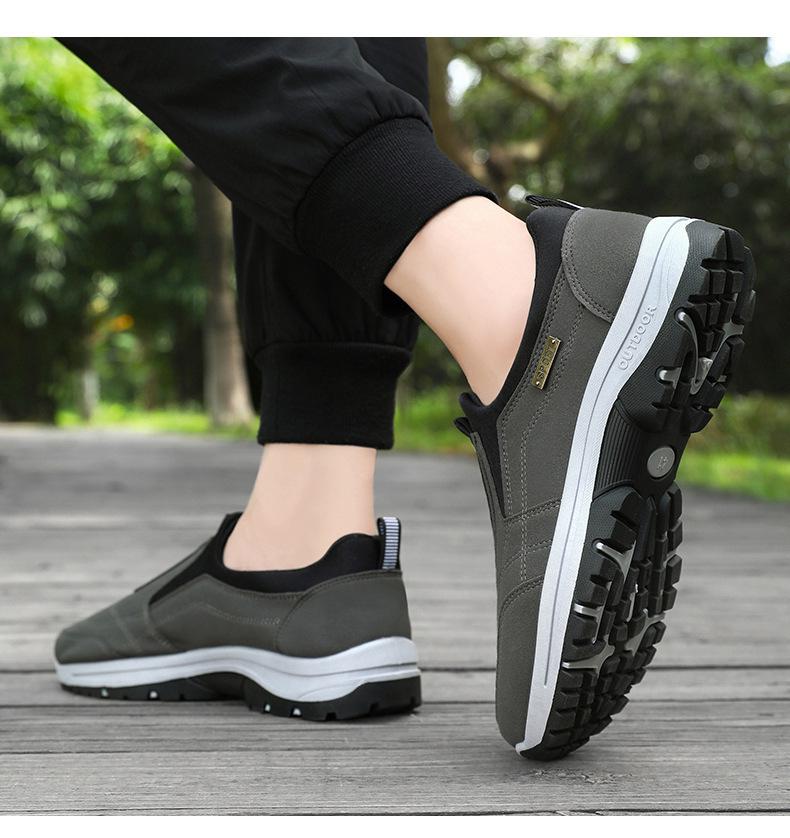 2025 Summer Men's Versatile Casual Walking & Mountaineering Shoes - Soft Sole, Solid Color, Korean Style.