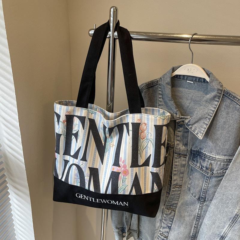 

Холщовая сумка с алфавитом большой вместимости Женская 2025 Новая Мода Джентльвумен Принтованная Сумка через плечо Повседневная сумка