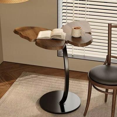 C-förmiger Beistelltisch mit hölzerner Schmetterlings-Tischplatte Moderner Kaffeetisch mit Metallgestell Heim-Büro Wohnzimmer Schlafzimmer Sofa Couch Kleiner Beistelltisch