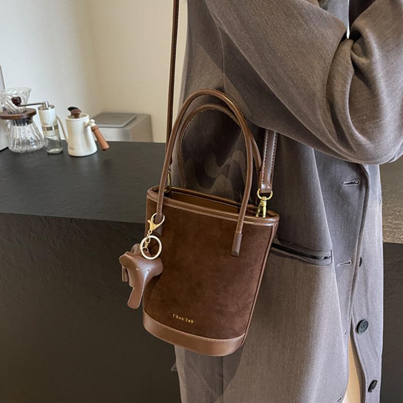 Bucket Bag Fashion Women'S Bag Versatile Fashion Messenger Bag Retro Shoulder Handbag Luggage