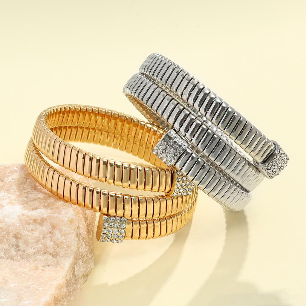 Diamond-encrusted multi-layer bracelet, high-end trendy cool personality exaggerated bracelet, bracelet jewelry