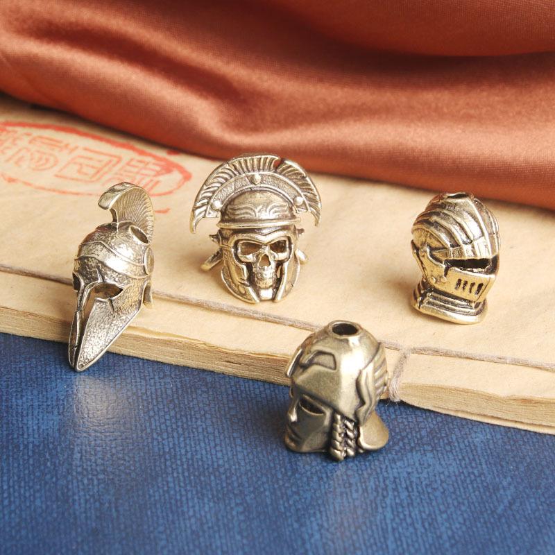 Vintage Brass Samurai Helmet Pendant - Three-Way DIY Accessory with Knife Design, Wallet Button, and Personality Bronze Ware