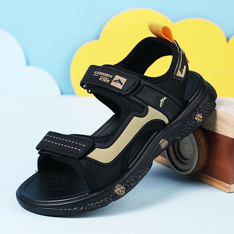 Boys sandals new middle-aged and older children's summer children's non-slip soft-soled beach shoes open-toed boys sandals