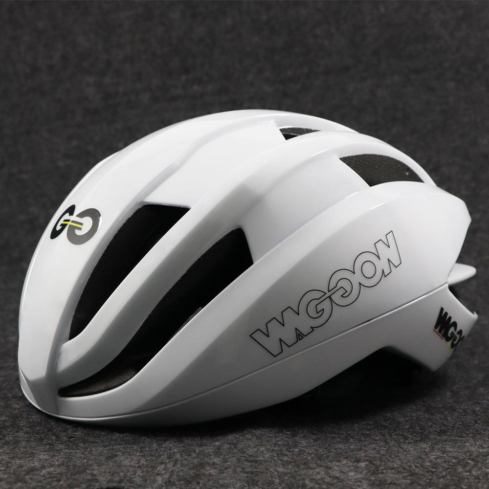 Cycling Helmet Bicycle Pneumatic Mountain Road Helmet Integrated Cycling Helmet Men's and Women's