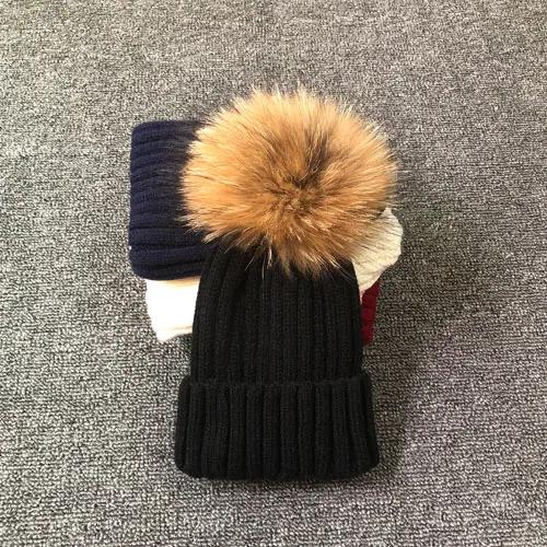 1pc Unisex Pom Pom Y2K Warm Breathable Fashionable Versatile Knit Hat with Added Fluff,Suitable for Outdoor Skiing Casual Wear