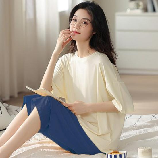Women's Summer Pajama Set: Short-Sleeved Top and Seven-Point Pants, Cute and Loose, Perfect for Teenage Girls, Suitable for Home or Outdoor Wear.